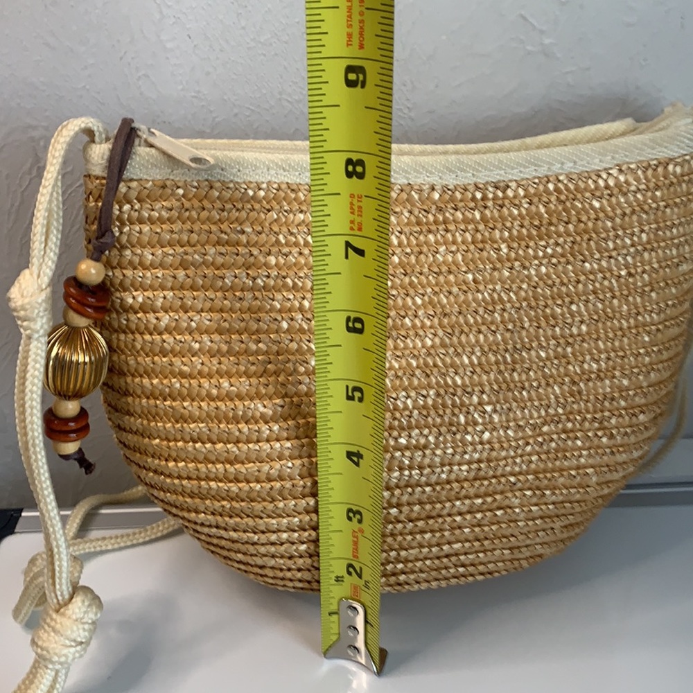 Objectives Small Straw Purse - Picture 5 of 5